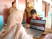 Wakil Bupati (Wabup) Tangerang, Intan Nurul Hikmah melakukan inspeksi mendadak (sidak) di Pasar Kelapa Dua